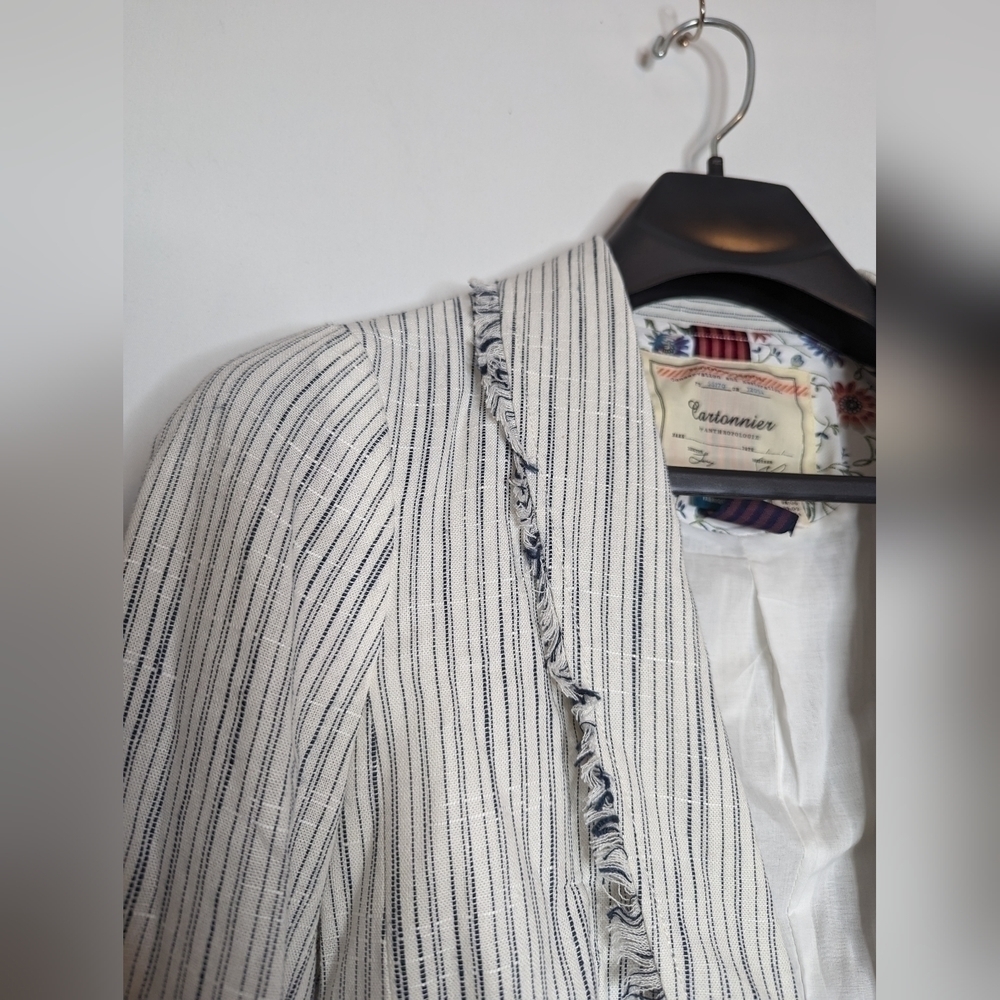 Deconstructed blazer by Anthropologie - Picture 10 of 16